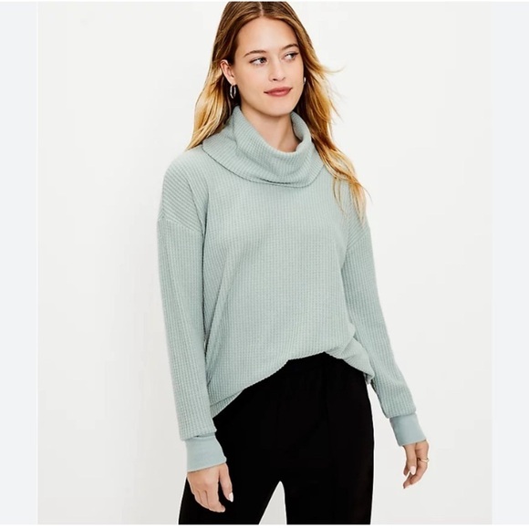 Loft waffle knit cowl knit top green size medium - Picture 1 of 10